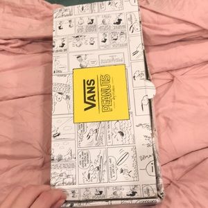 Limited edition Peanuts Vans